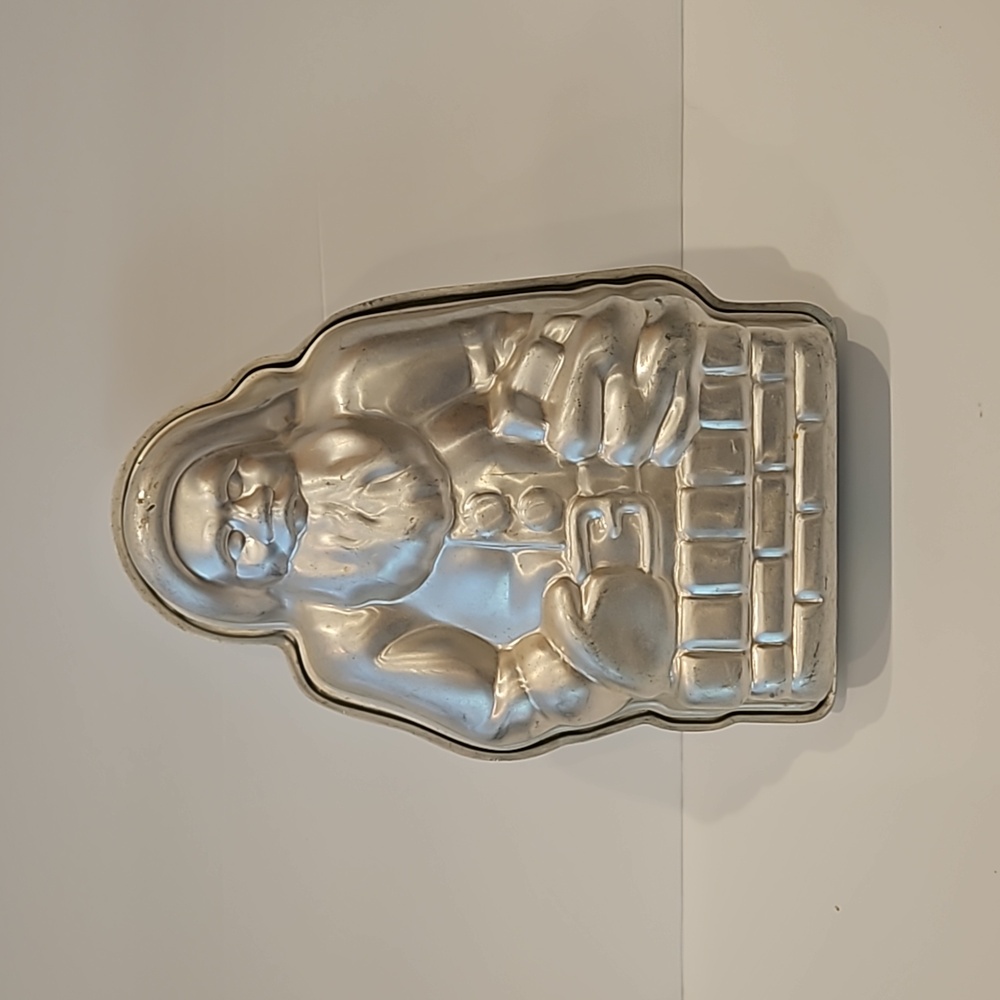 Vintage Santa Clause 3D Cake Pan Christmas Holiday Baking Foodie